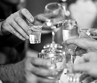 Planning The Christmas Party: 18 Steps to Organising the Perfect Celebration